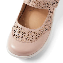 Load image into Gallery viewer, Ziera Sanelle Xf Rose Leather