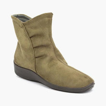Load image into Gallery viewer, Arcopedico L19 Boot Olive