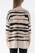 Load image into Gallery viewer, Jump Broken Stripe Cardi