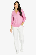 Load image into Gallery viewer, Jump V Neck Pullover Rose Mar