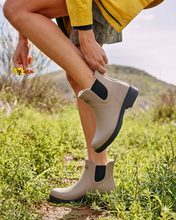 Load image into Gallery viewer, Thomas Cook Wynyard Gumboot Ecru