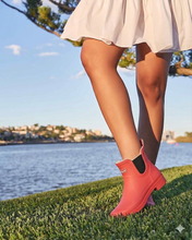 Load image into Gallery viewer, Thomas Cook Wynyard Gumboot Rose