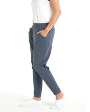 Load image into Gallery viewer, Betty Basics Lindsay Jogger Indi Blue