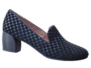 Lunar Shoes Peggy