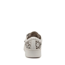 Load image into Gallery viewer, Django And Juliette Leitha Vanilla-vanilla Sole Leather