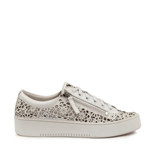 Load image into Gallery viewer, Django And Juliette Leitha Vanilla-vanilla Sole Leather