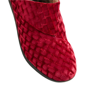 Ziera Fliss Red Emboss