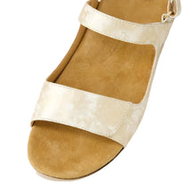 Load image into Gallery viewer, Ziera Benji Xw Smudge Metal Almond Leather Sandals