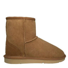 Load image into Gallery viewer, Jumbo Uggs Ultra Short Chestnut
