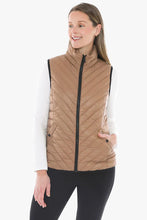 Load image into Gallery viewer, Jump Contrast Trim Vest Sand/Black