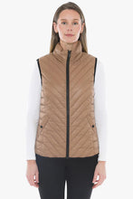 Load image into Gallery viewer, Jump Contrast Trim Vest Sand/Black