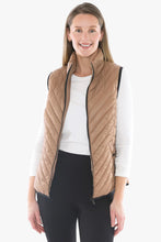 Load image into Gallery viewer, Jump Contrast Trim Vest Sand/Black