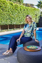 Load image into Gallery viewer, Pingpong Mariana V-Nk Print Blouse Naxos Print