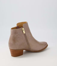 Load image into Gallery viewer, Ziera Vendas XF-ZR Smoke Natural Leather Ankle Boots